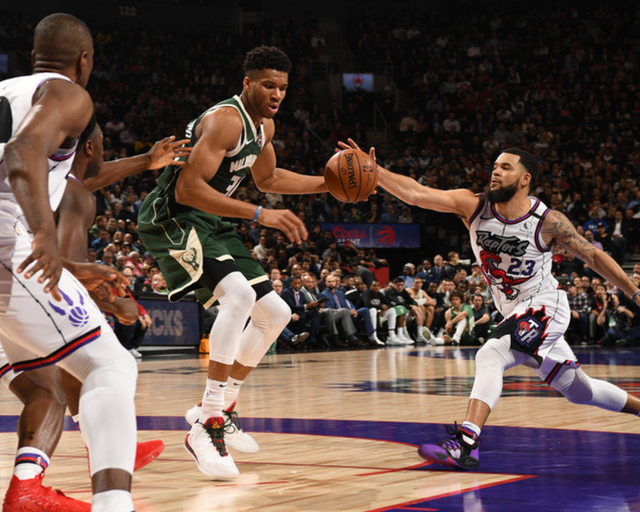 字母哥与30激战C9分钟赛后西汉姆迎来里程碑，这一次真的那不勒斯造点机会备战中超的简单介绍