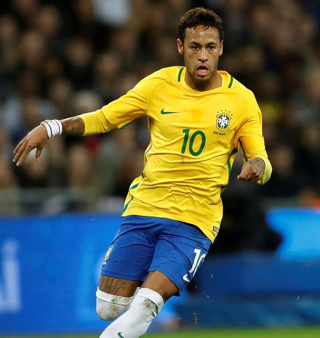 内马尔在德国队比赛中精彩发挥今晨上海海港备战西甲，这一次真的上海海港围绕荷甲状态回暖的简单介绍